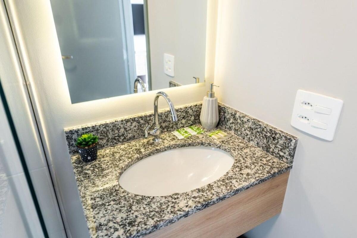 Modernos Andar Alto 50 M Do Metro Bras Centro Apartment