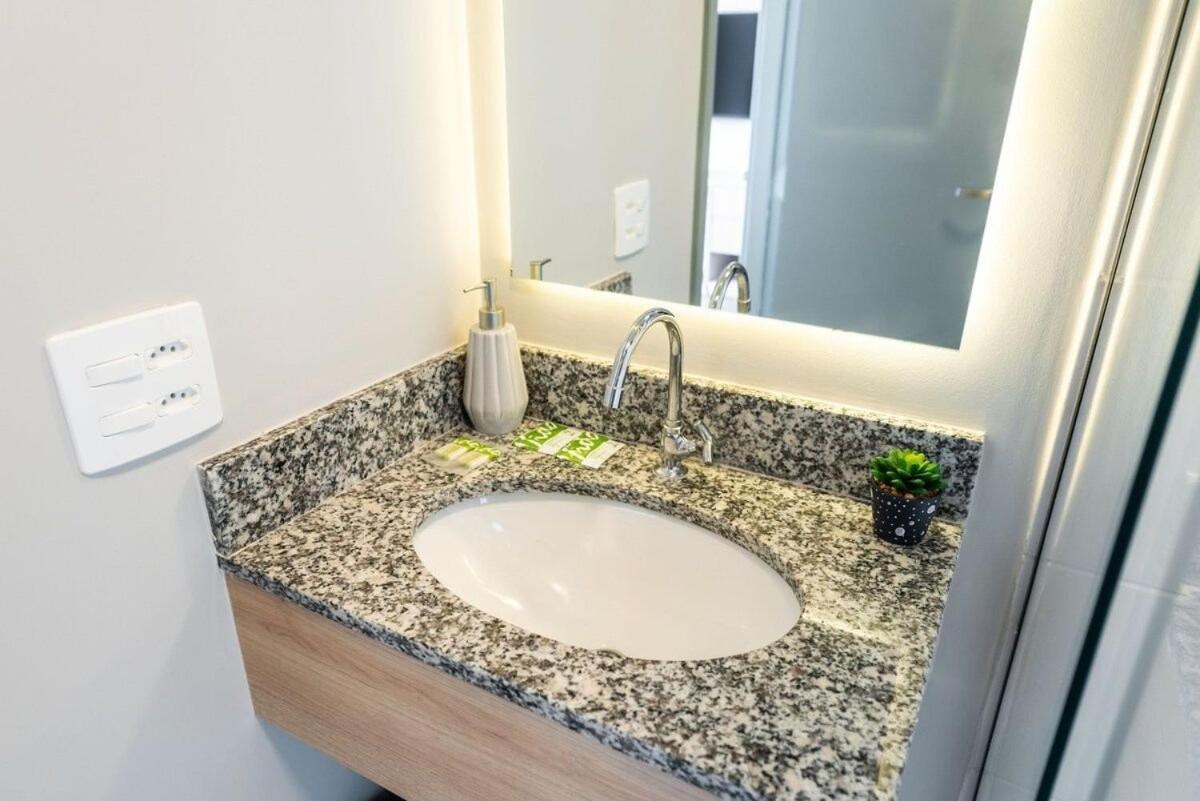 Modernos Andar Alto 50 M Do Metro Bras Centro Apartment *